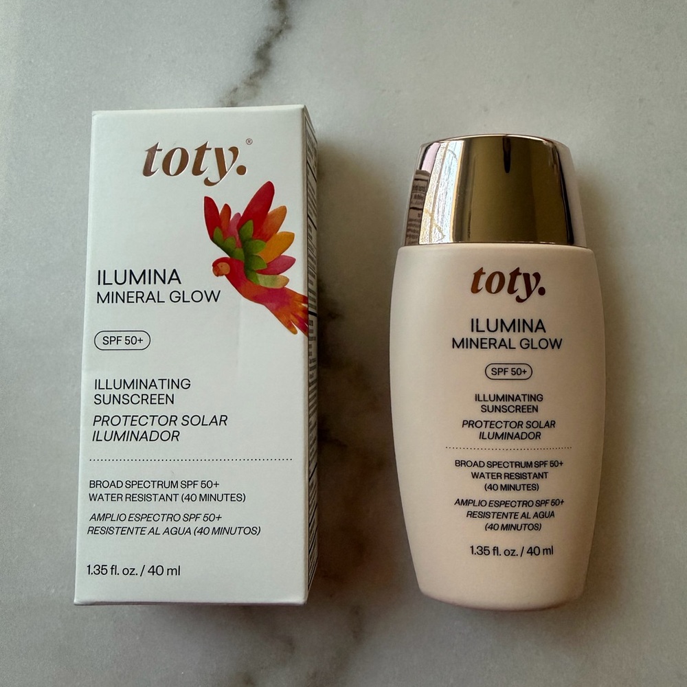 Toty by Sofia Vergara Ilumina Mineral Glow Illuminating Sunscreen SPF 50